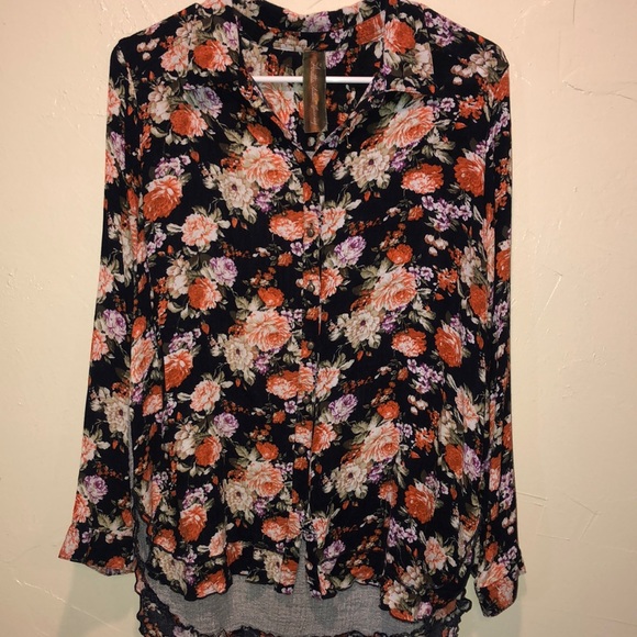 Aratta Silent Journey Tops - Aratta Silent Journey button down blouse. Size L